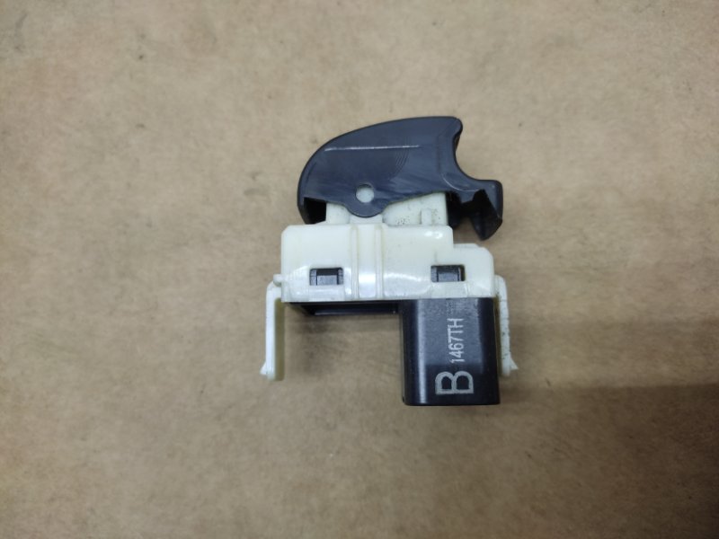 Кнопка стеклоподъемника GALANT 03-12 Кнопка стеклоподъемника GALANT 03-12