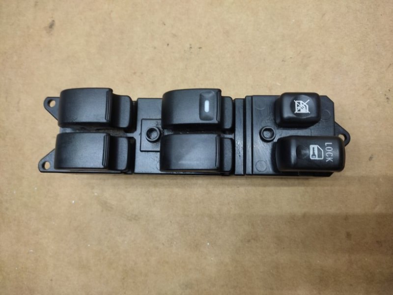 Блок управления стеклоподъемниками передний левый MITSUBISHI LANCER X 10 07-15 8608A068 Б/У