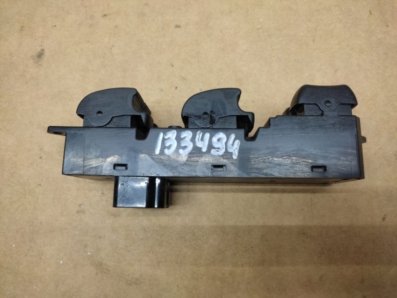 Блок управления стеклоподъемниками передний левый LANCER X 10 07-15