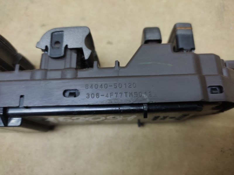 Блок управления стеклоподъемниками LS460 06-12 2007 Седан 4.6