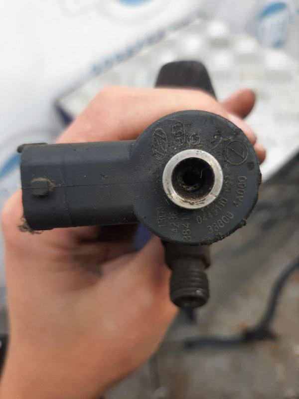 Форсунка топливная SORENTO BL 02-09 BL 2.5 CRDI D4CB Форсунка топливная SORENTO BL 02-09 BL 2.5 CRDI D4CB