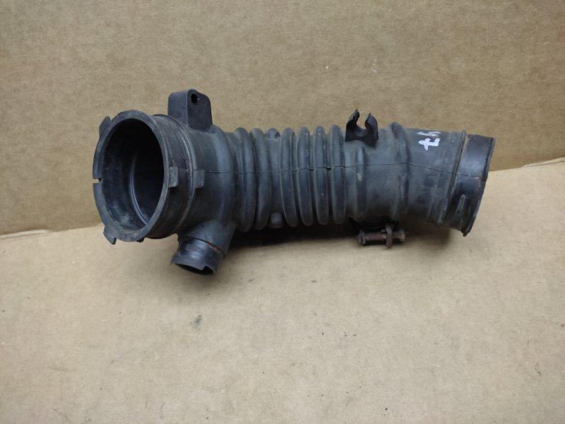 Патрубок воздушного фильтра CAMRY 40 06-11 2008 Седан 2.4 2AZFE Патрубок воздушного фильтра CAMRY 40 06-11 2008 Седан 2.4 2AZFE