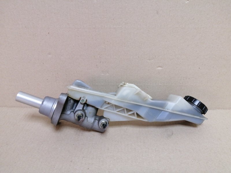 Главный тормозной цилиндр MAZDA CX-5 (KE) 11-17 2016 2.5 KDY3-43-40ZA Б/У