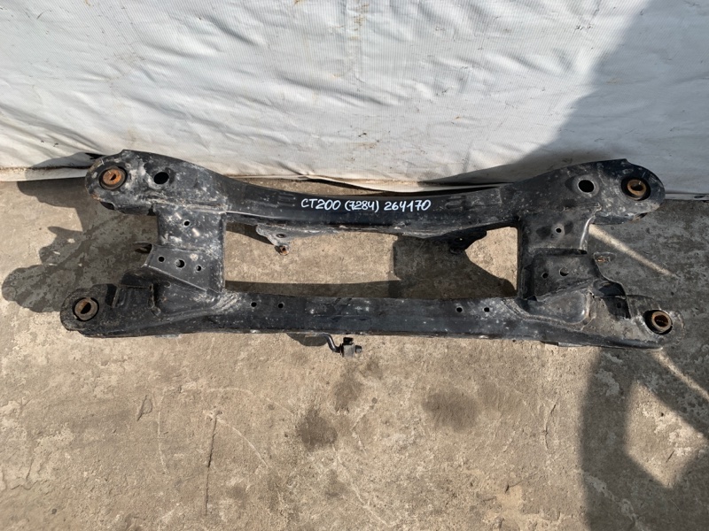 Балка задней подвески CT200 11-17 2013 1.8 2ZRFXE