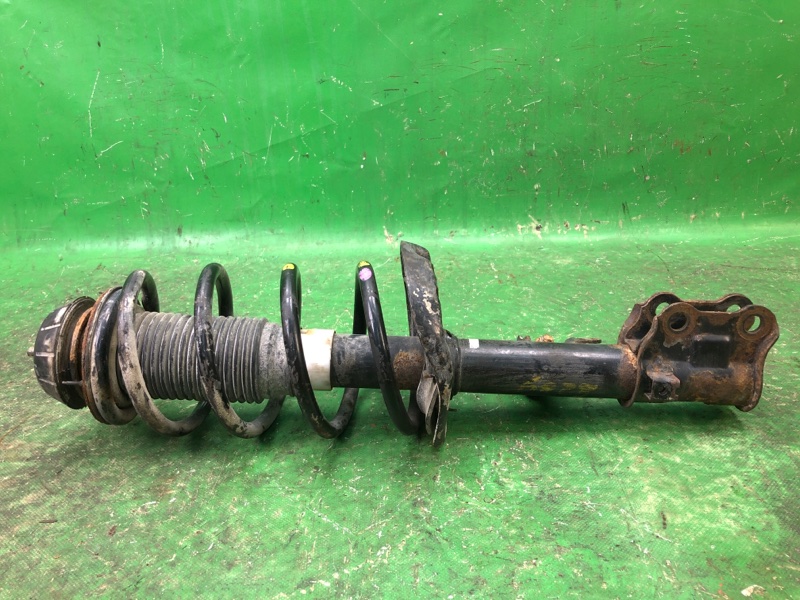 Запчасть амортизатор передний правый KIA SOUL AM 08-13 2011 G4NA 546602K820 Б/У Амортизатор передний правый KIA SOUL AM 08-13 2011 G4NA 546602K820 Б/У