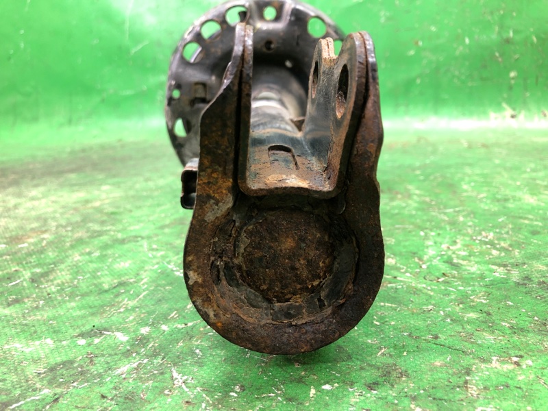 Амортизатор передний правый SOUL AM 08-13 2011 G4NA Амортизатор передний правый SOUL AM 08-13 2011 G4NA