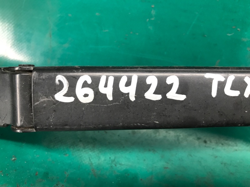 Поводок стеклоочистителя передний правый TLX 14-17 2016 Седан 2.4L 4