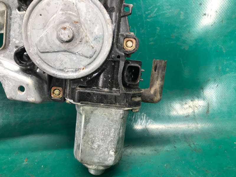 Стеклоподъемник задний правый FX S50 03-08 2007 Внедорожник 3.5 VQ35DE