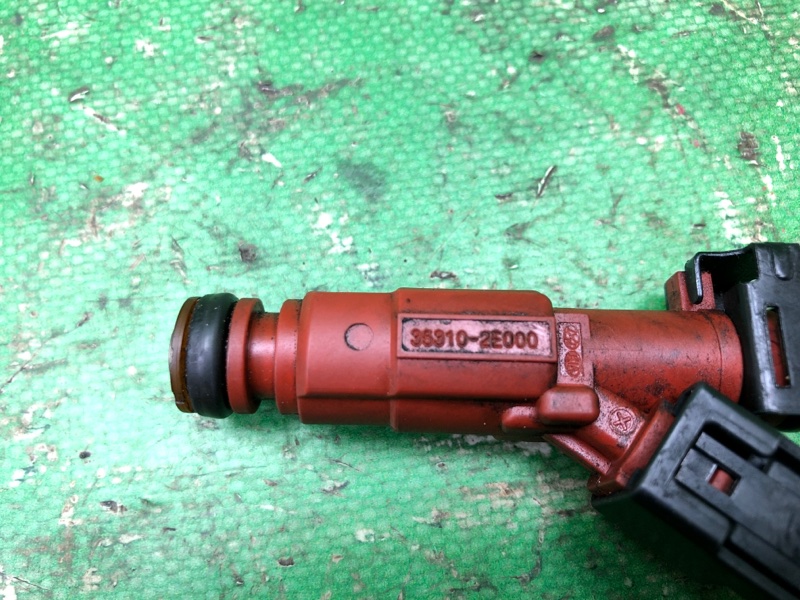 Форсунка топливная ELANTRA MD 10-15 2013 1.8 G4NB