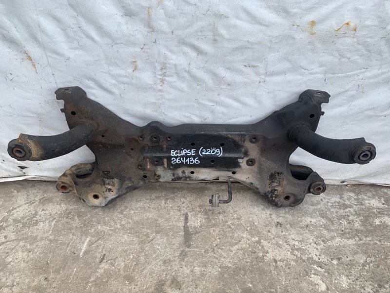 Балка передней подвески ECLIPSE 05-08 2006 COUPE 2.4 Балка передней подвески ECLIPSE 05-08 2006 COUPE 2.4