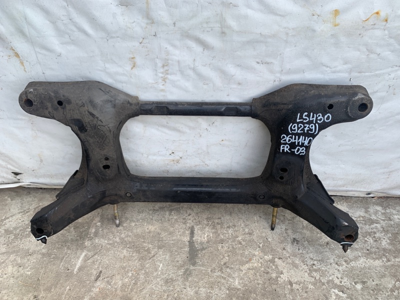 Балка передней подвески LS430 00-06 2000 UCF30L 4.3 3UZFE