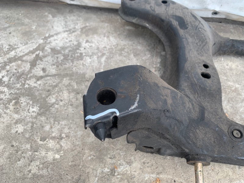 Балка передней подвески LS430 00-06 2000 UCF30L 4.3 3UZFE