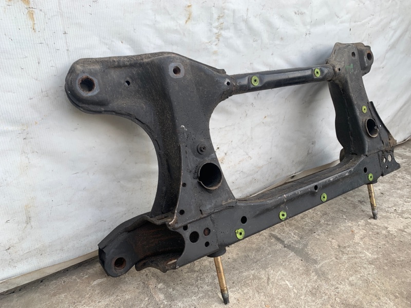 Балка передней подвески LS430 00-06 2000 UCF30L 4.3 3UZFE