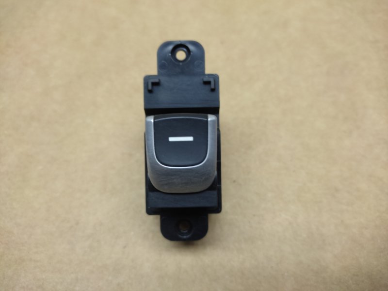 Кнопка стеклоподъемника KIA OPTIMA JF 15-20 2016 Седан 2.4 93580-D4000AK5 Б/У