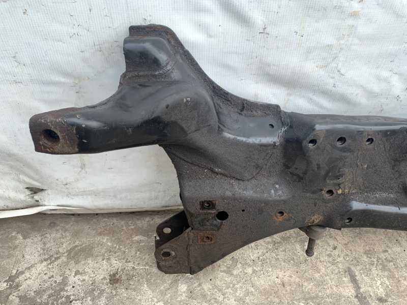 Балка передней подвески LANCER 4/5/6/7/8 88-02 00-03 8 2.4 4G64 Балка передней подвески LANCER 4/5/6/7/8 88-02 00-03 8 2.4 4G64