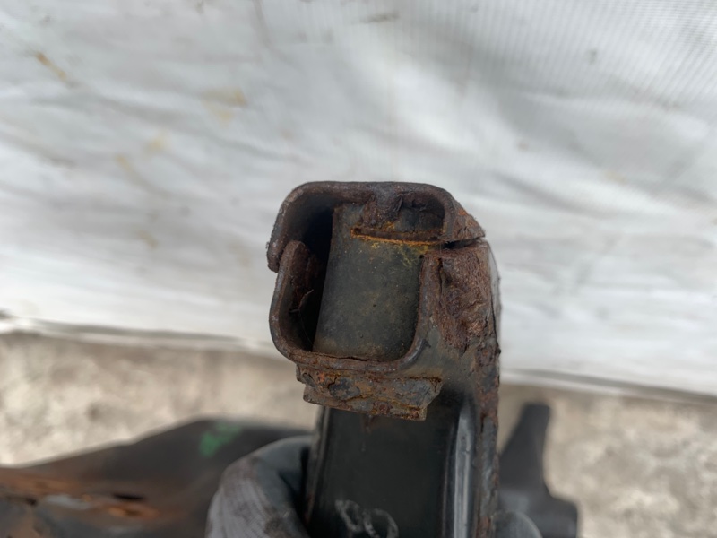 Балка передней подвески LANCER 4/5/6/7/8 88-02 00-03 8 2.4 4G64 Балка передней подвески LANCER 4/5/6/7/8 88-02 00-03 8 2.4 4G64