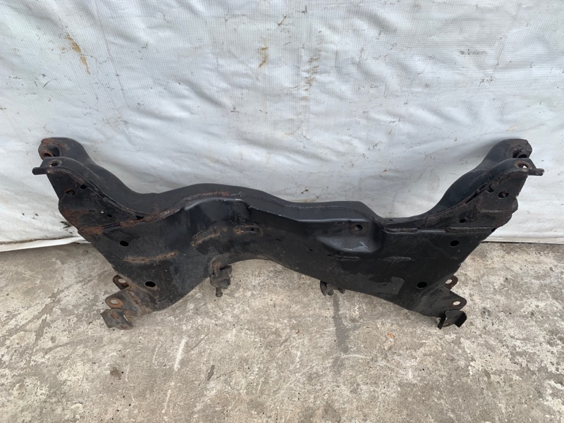 Балка передней подвески LANCER 4/5/6/7/8 88-02 00-03 8 2.4 4G64 Балка передней подвески LANCER 4/5/6/7/8 88-02 00-03 8 2.4 4G64