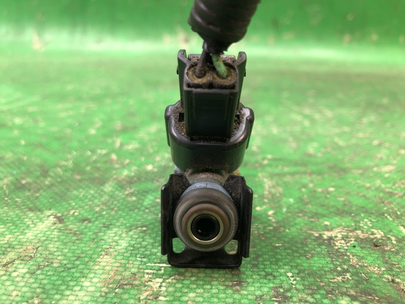 Форсунка топливная SONATA YF 10-14 2012 Седан 2.4 G4KK Форсунка топливная SONATA YF 10-14 2012 Седан 2.4 G4KK