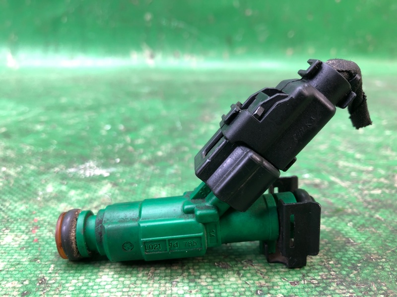 Запчасть форсунка топливная HYUNDAI SONATA NF 04-10 2007 NF G4KC 2.4 35310-25200 Б/У Форсунка топливная HYUNDAI SONATA NF 04-10 2007 NF G4KC 2.4 35310-25200 Б/У