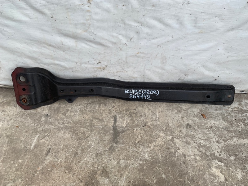 Балка двигателя продольная ECLIPSE 05-08 2006 COUPE 2.4