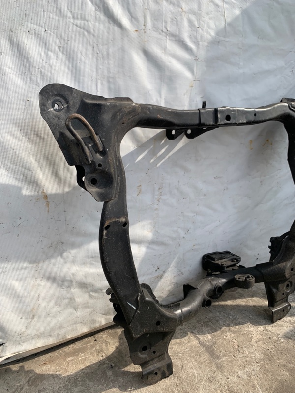 Балка передней подвески CIVIC ES 00-05 Балка передней подвески CIVIC ES 00-05