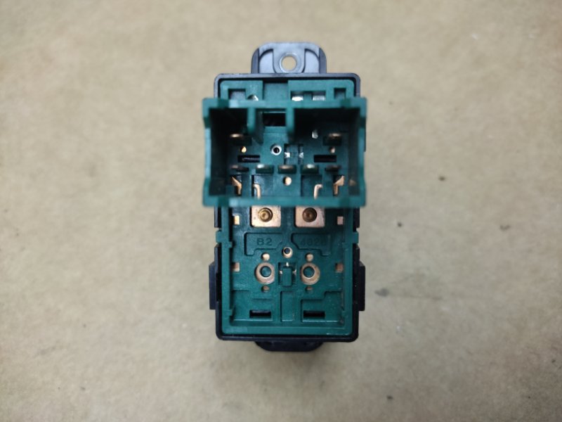 Кнопка стеклоподъемника KIA OPTIMA JF 15-20 Седан 2.4