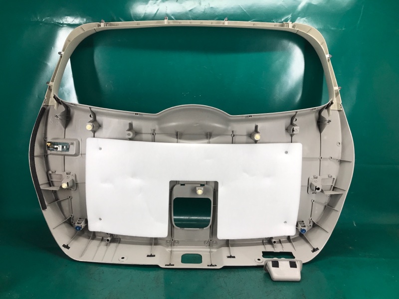 Обшивка крышки багажника ROGUE 08-15 2013 Внедорожник 2.5 QR25DE