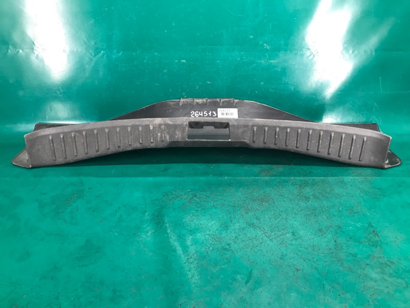 Накладка на порог багажника FORD FOCUS 10-18 Накладка на порог багажника FORD FOCUS 10-18