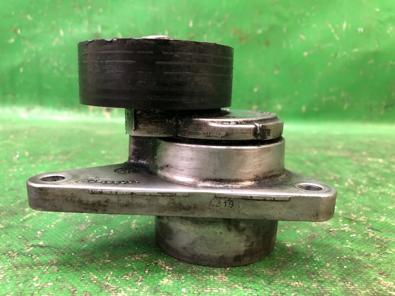 Натяжитель ремня генератора S60 00-09 2005 2.5 B5254T2