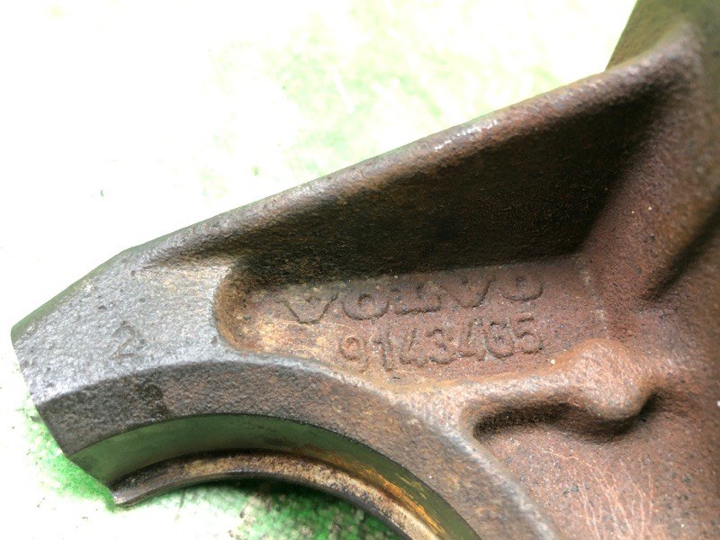 Кронштейн S60 00-09 2005 2.5 B5254T2