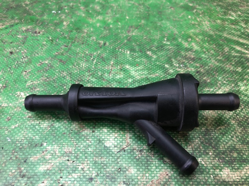 Клапан вентиляции картерных газов VOLVO S60 00-09 2.5 B5254T2