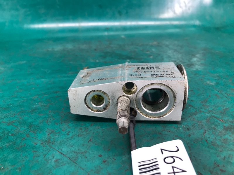 Клапан кондиционера JEEP CHEROKEE 14- Клапан кондиционера JEEP CHEROKEE 14-