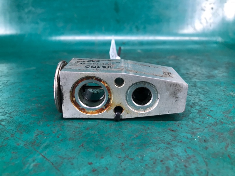 Клапан кондиционера CHEROKEE 14- Клапан кондиционера CHEROKEE 14-