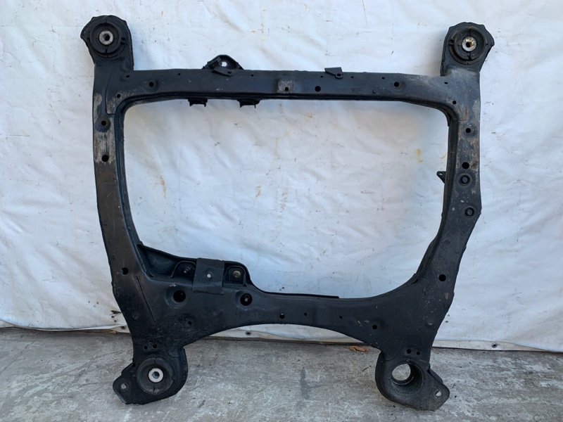 Балка передней подвески AVALON 99-05 2000 3.0 1MZFE