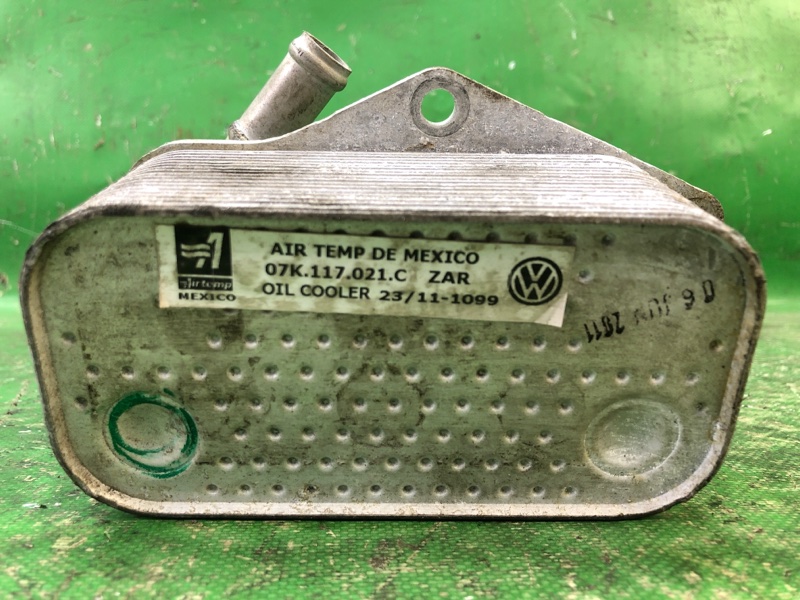 Запчасть теплообменник двигателя VOLKSWAGEN JETTA USA 10-17 2011 Седан CBTA 2.5L 07K 117 021 C Б/У Теплообменник двигателя VOLKSWAGEN JETTA USA 10-17 2011 Седан CBTA 2.5L 07K 117 021 C Б/У