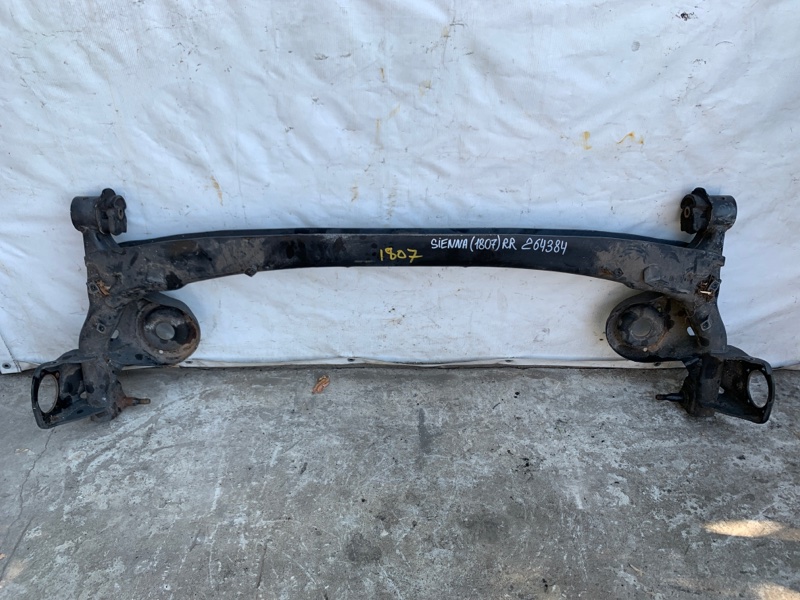 Балка задней подвески SIENNA 03-10 2006 3.5 2GR-FE
