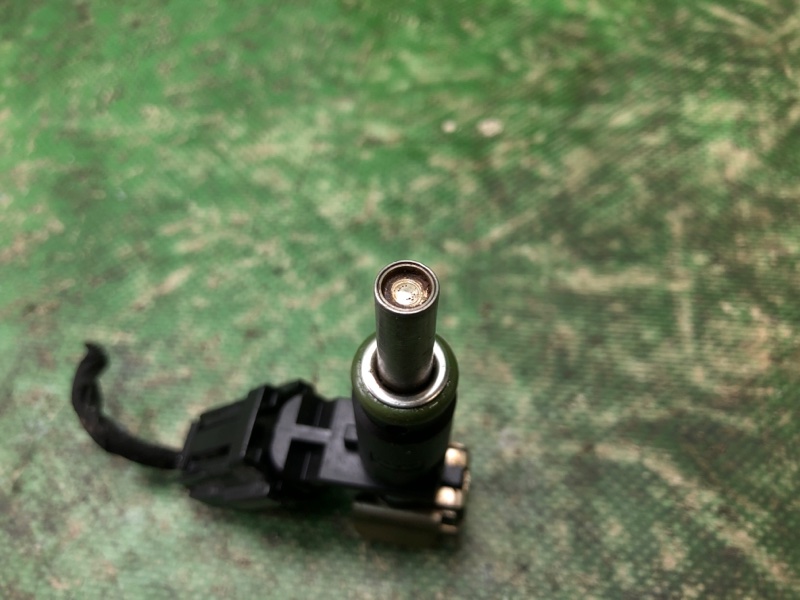 Форсунка топливная JETTA USA 10-17 2011 Седан CBTA 2.5L Форсунка топливная JETTA USA 10-17 2011 Седан CBTA 2.5L