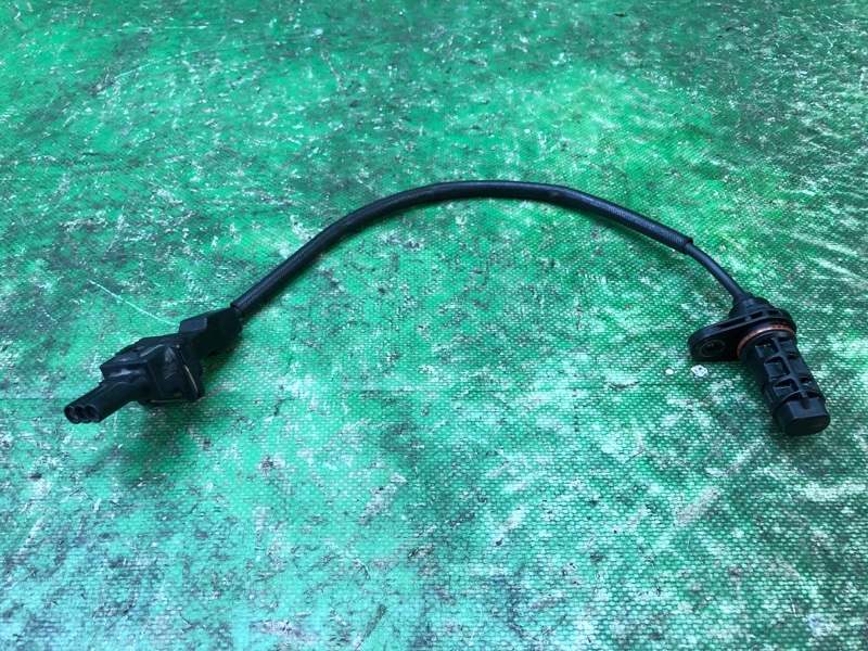 Запчасть датчик положения коленвала HYUNDAI SANTA FE (DM) 12-18 2013 2.4 G4KJ 39180-25300 Б/У Датчик положения коленвала HYUNDAI SANTA FE (DM) 12-18 2013 2.4 G4KJ 39180-25300 Б/У