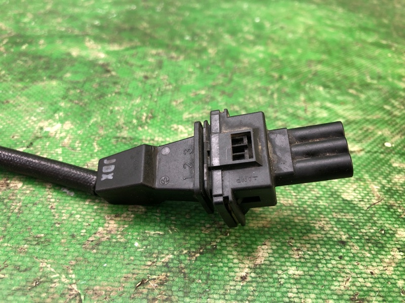 Датчик положения коленвала HYUNDAI SANTA FE (DM) 12-18 2.4 G4KJ Датчик положения коленвала HYUNDAI SANTA FE (DM) 12-18 2.4 G4KJ