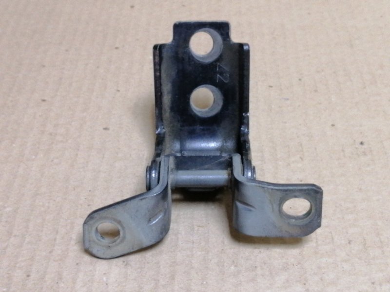 Петля двери нижняя задняя левая CX-5 (KE) 11-17 2016 2.5