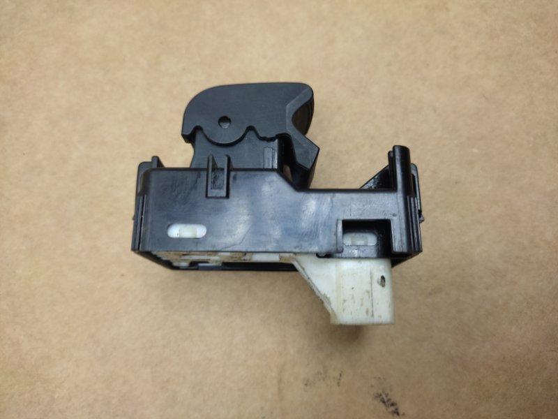 Кнопка стеклоподъемника SIENNA 11-16 2012 GSL30 3.5 2GR-FE