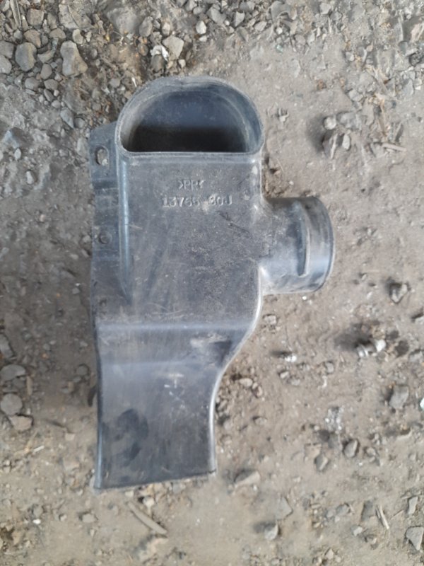 Резонатор воздушного фильтра SX4 06-13