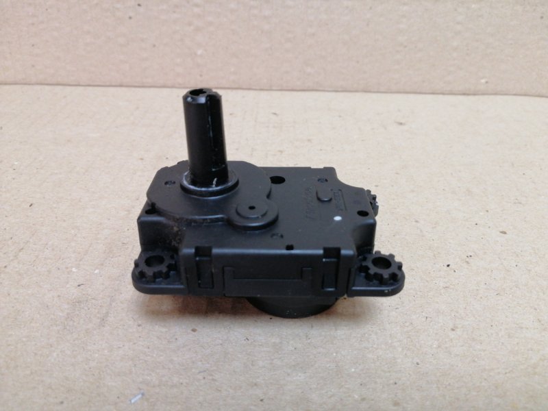 Запчасть моторчик заслонки печки MITSUBISHI OUTLANDER GF 12- 2019 2.4 7820B010 Б/У Моторчик заслонки печки MITSUBISHI OUTLANDER GF 12- 2019 2.4 7820B010 Б/У