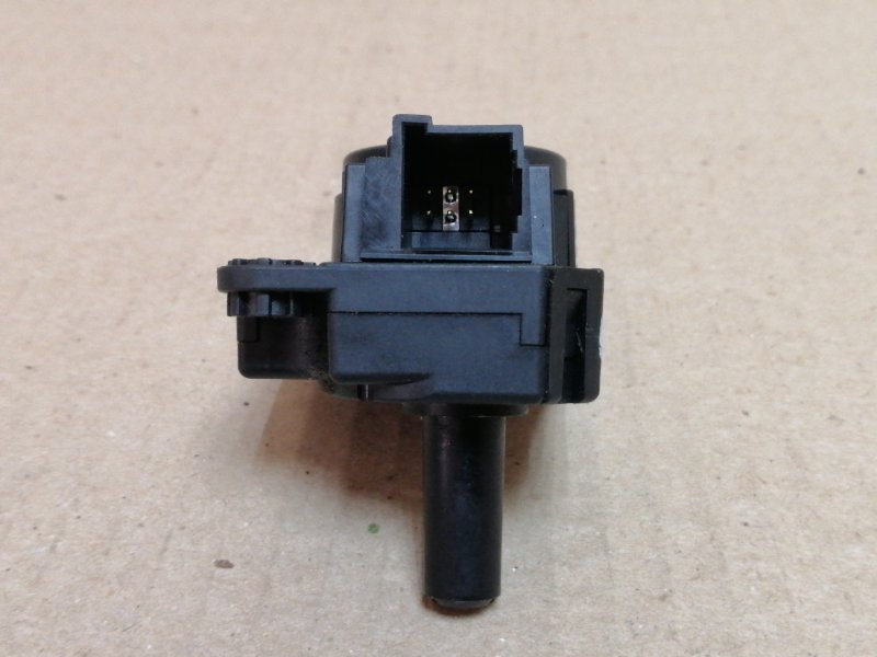 Моторчик заслонки печки OUTLANDER GF 12- 2019 2.4 Моторчик заслонки печки OUTLANDER GF 12- 2019 2.4