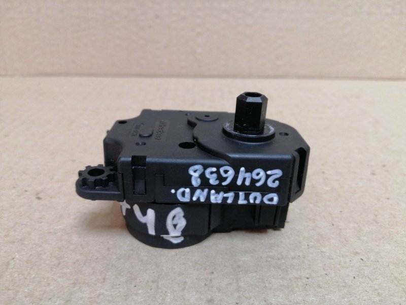 Запчасть моторчик заслонки печки MITSUBISHI OUTLANDER GF 12- 2019 2.4 7820A921 Б/У Моторчик заслонки печки MITSUBISHI OUTLANDER GF 12- 2019 2.4 7820A921 Б/У