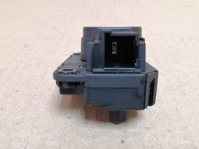 Моторчик заслонки печки OUTLANDER GF 12- 2019 2.4 Моторчик заслонки печки OUTLANDER GF 12- 2019 2.4