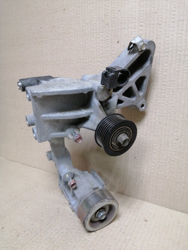 Кронштейн генератора MITSUBISHI OUTLANDER GF 12- 2019 2.4 1801A100 Б/У