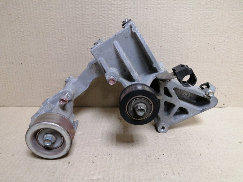 Кронштейн генератора OUTLANDER GF 12- 2019 2.4