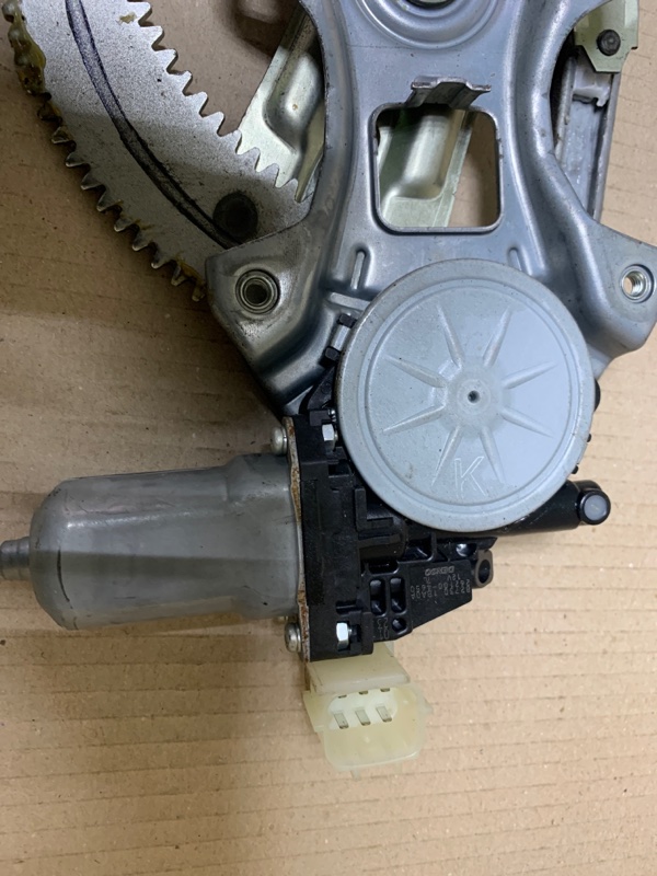 Стеклоподъемник передний правый SUZUKI KIZASHI 09-14 Седан 2.4