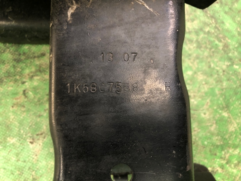 Усилитель заднего бампера JETTA 05-10 2007 Седан 2.5